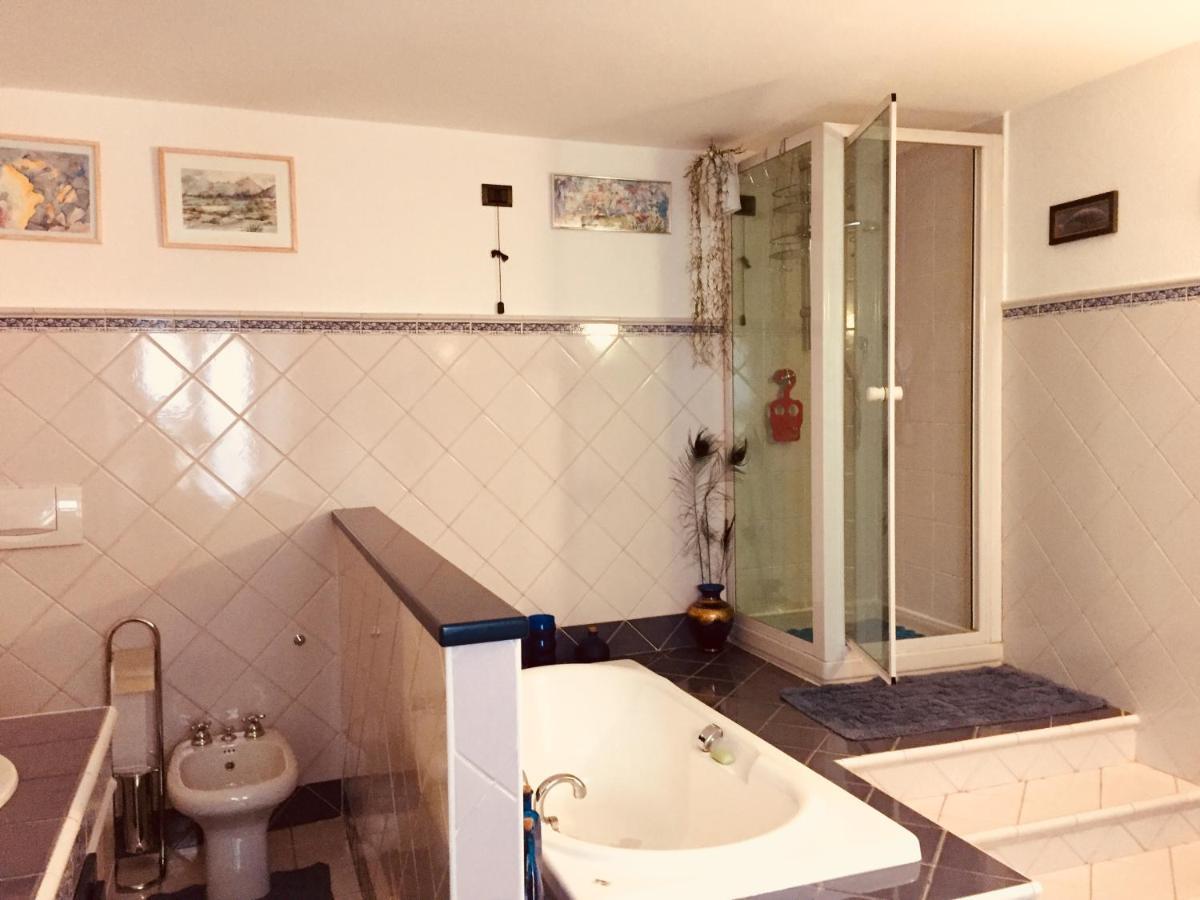 La Maison D'Alize Lecco Bagian luar foto