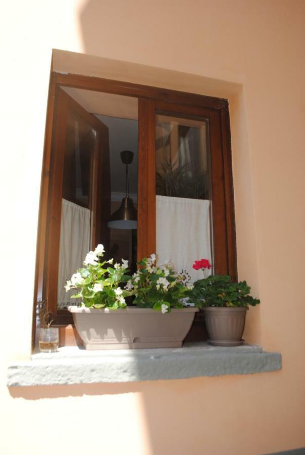 La Maison D'Alize Lecco Bagian luar foto